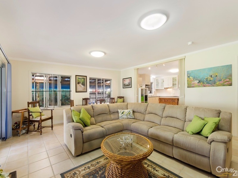 26 The Esplanade, Toolakea QLD 4818