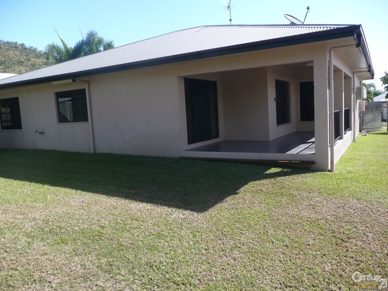 6 San Antonio Court, Mount Louisa QLD 4814