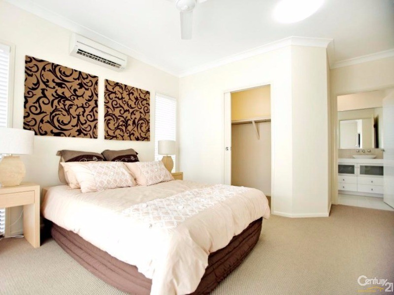 22 Dunlop Street, Kelso QLD 4815