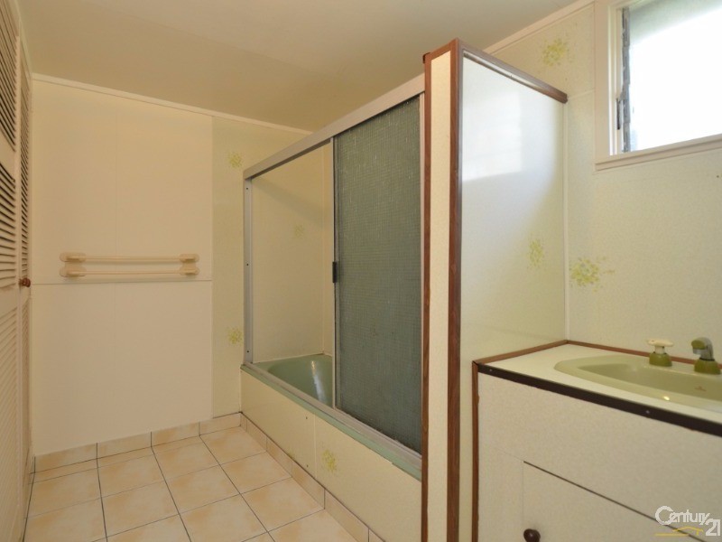 57 McLachlan Street, Currajong QLD 4812