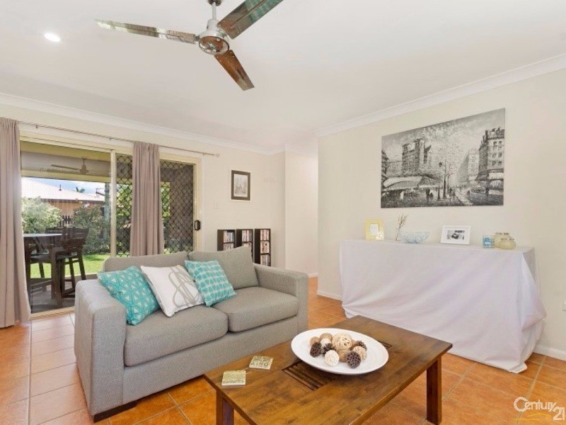 9 Gernika Court, Bushland Beach QLD 4818