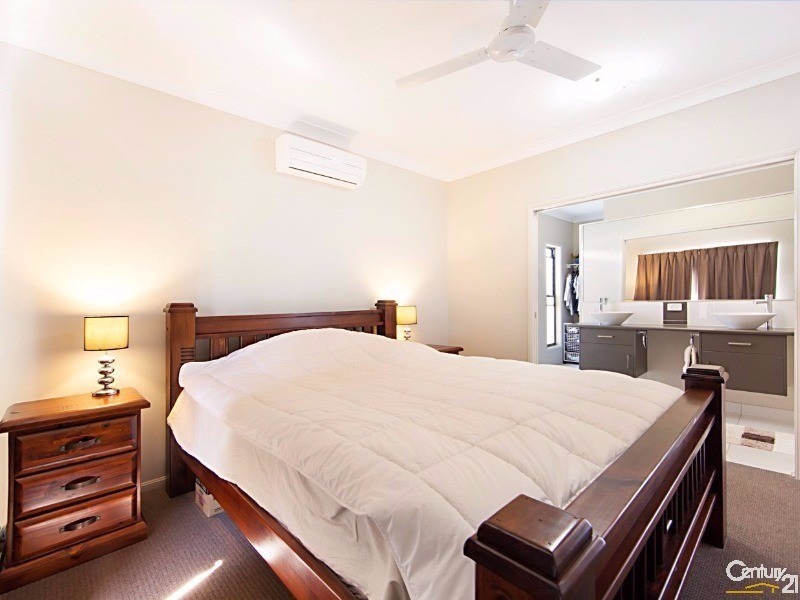 14 Oculina Street, Burdell QLD 4818