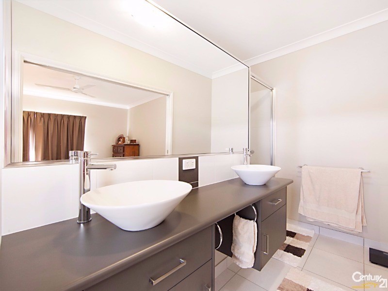 14 Oculina Street, Burdell QLD 4818