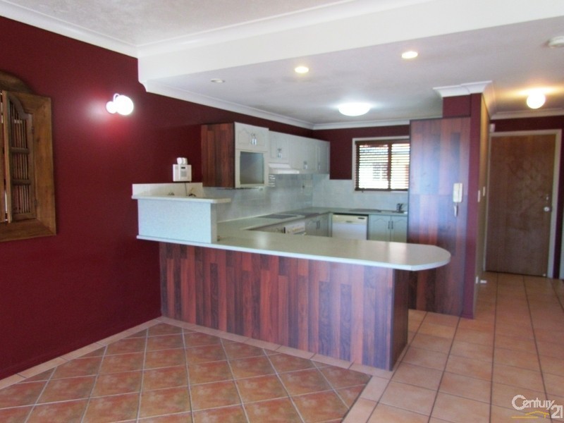 24/30-32 Martinez Avenue, West End QLD 4810