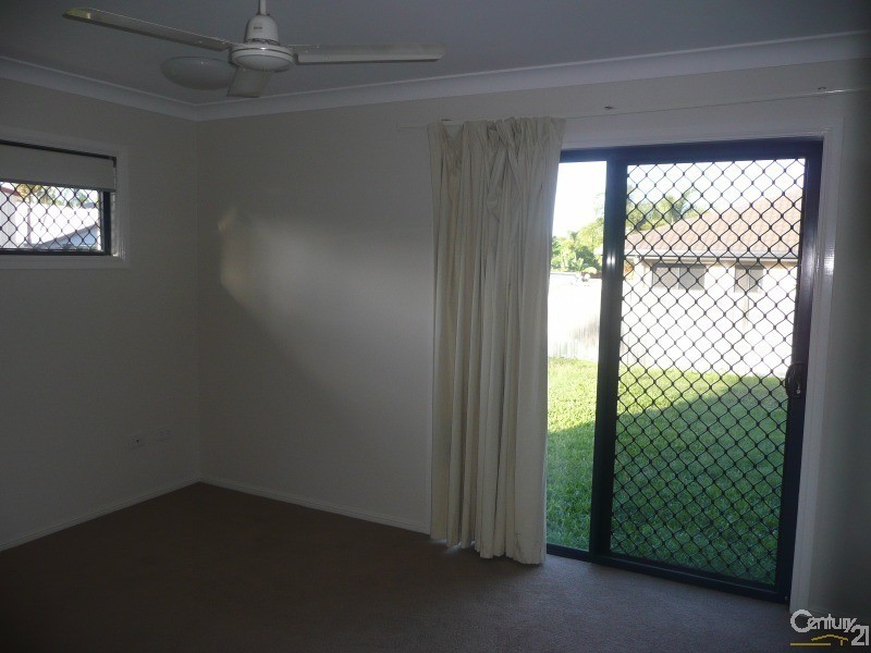 6 Donostia Crescent, Bushland Beach QLD 4818