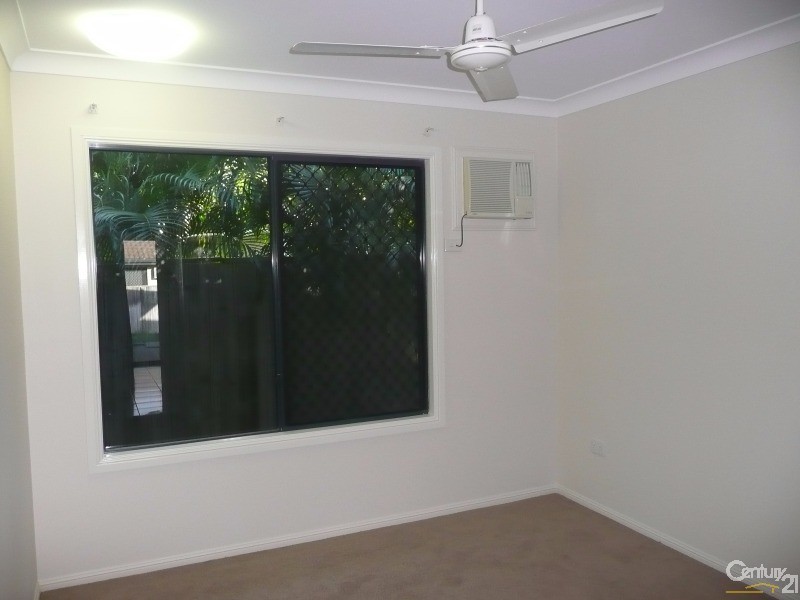 6 Donostia Crescent, Bushland Beach QLD 4818