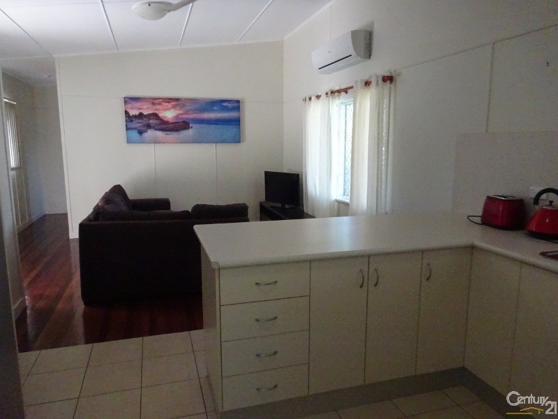 B/36 Ralston Street, West End QLD 4810
