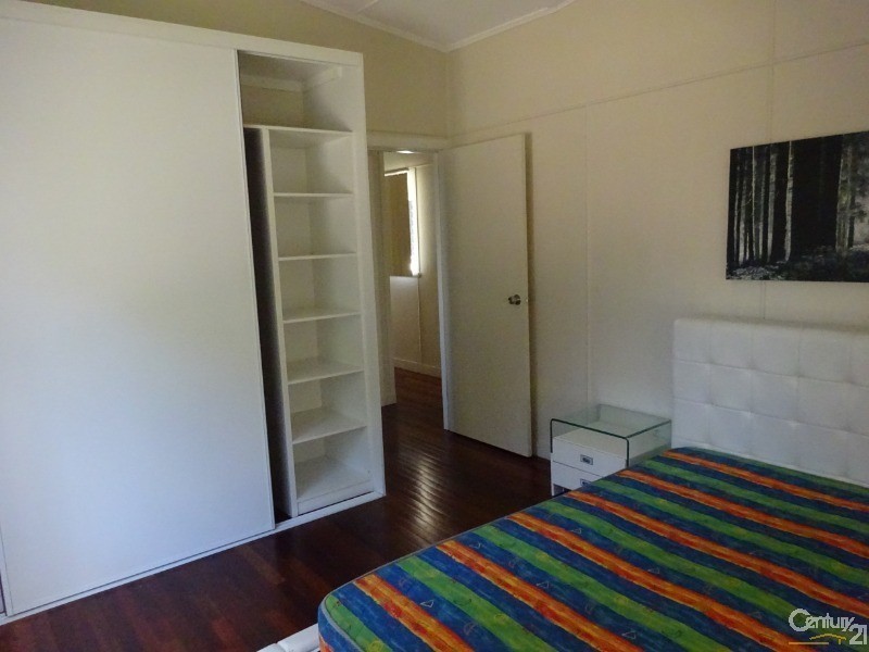 B/36 Ralston Street, West End QLD 4810