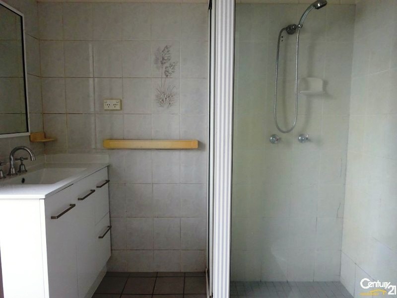 49 Marina Drive, Bushland Beach QLD 4818