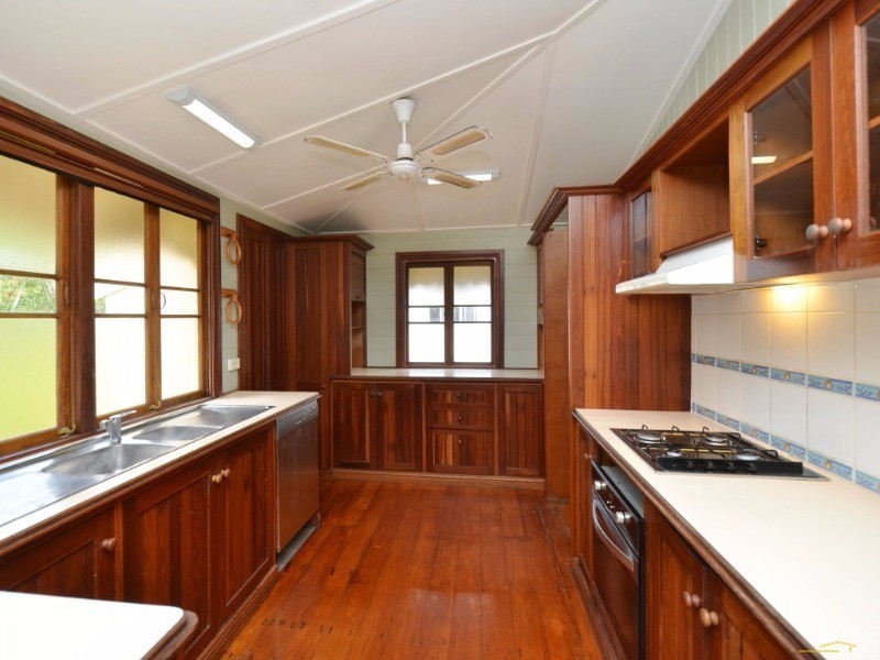 19 Norris Street, Hermit Park QLD 4812