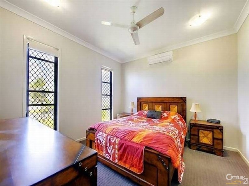 63 Iona Avenue, Burdell QLD 4818