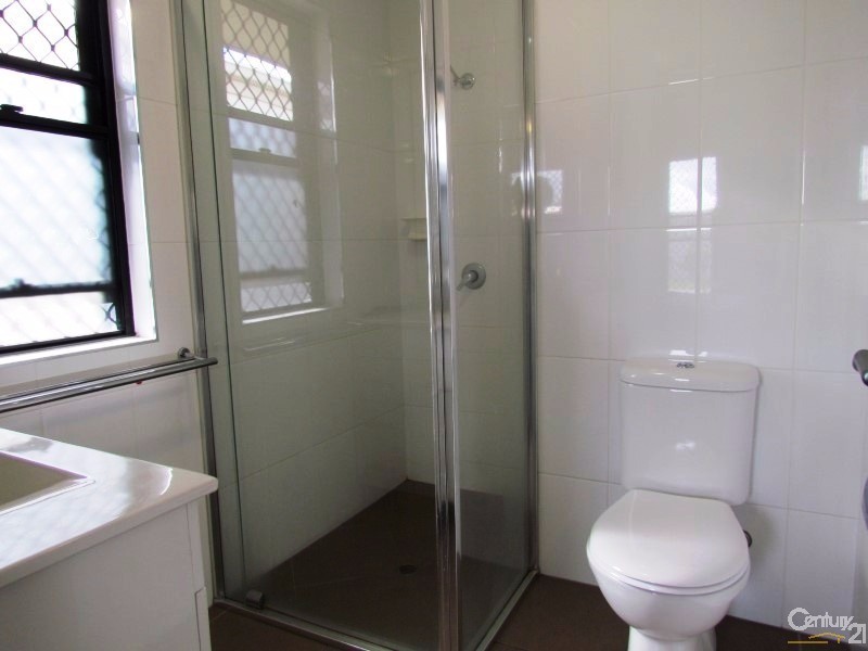 63 Iona Avenue, Burdell QLD 4818