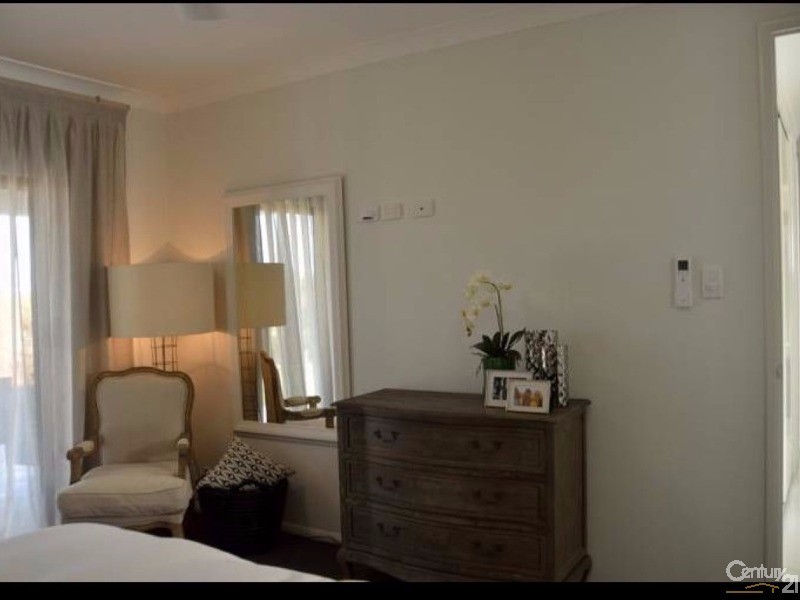 11 Featherwood Street, Mount Low QLD 4818