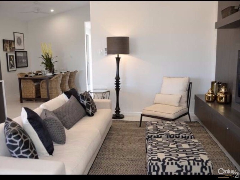 11 Featherwood Street, Mount Low QLD 4818