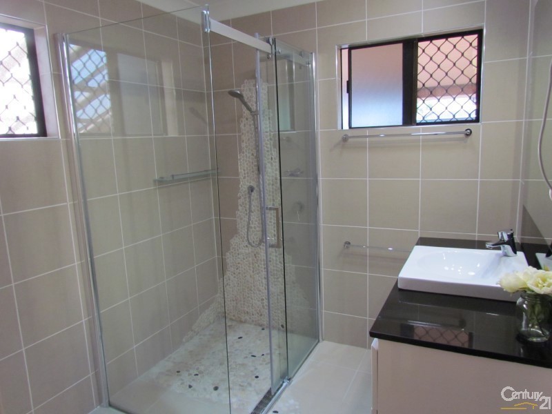 23 Pacific Avenue, Bushland Beach QLD 4818