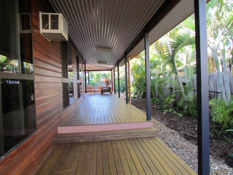 23 Pacific Avenue, Bushland Beach QLD 4818