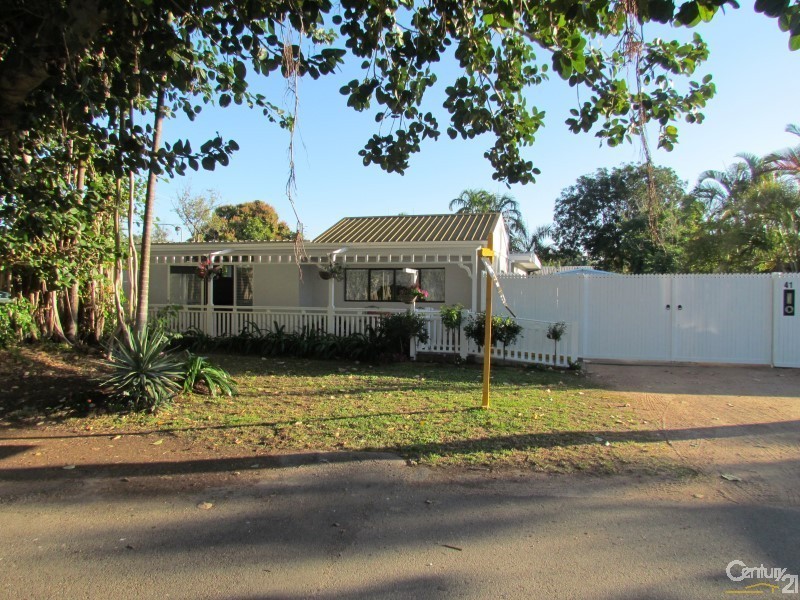 41 Reef Street, Saunders Beach QLD 4818