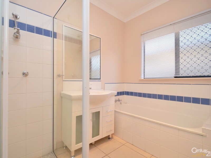 22 Monaro Circuit, Mount Louisa QLD 4814