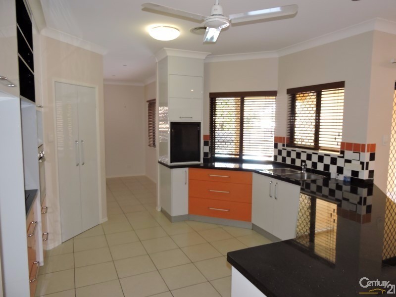 22 Monaro Circuit, Mount Louisa QLD 4814