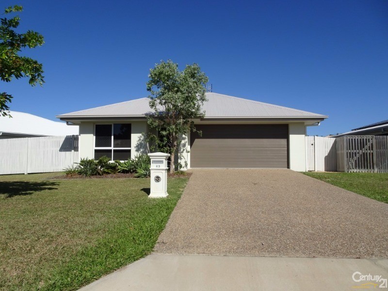 43 Hillock Crescent, Bushland Beach QLD 4818