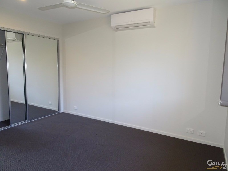 43 Hillock Crescent, Bushland Beach QLD 4818