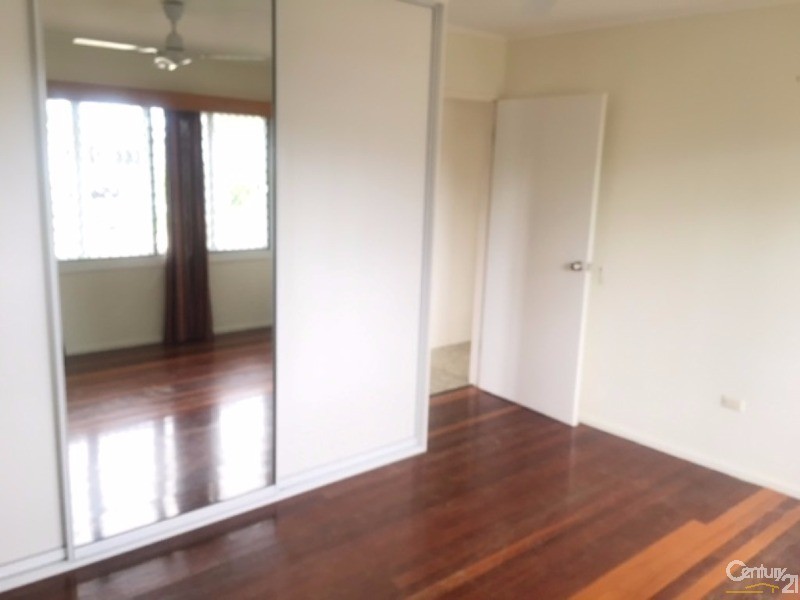 8 Carlisle Street, Cranbrook QLD 4814