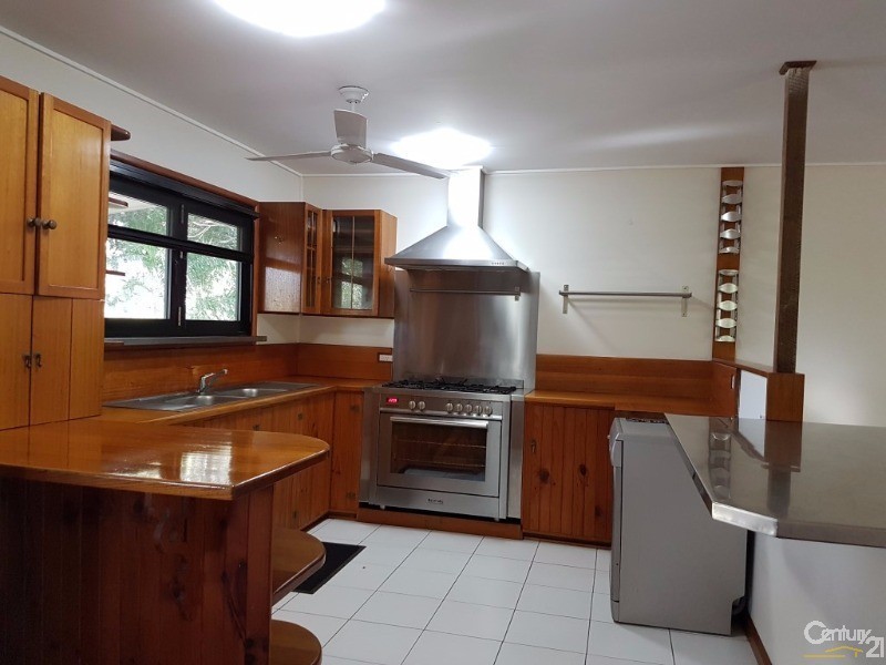 32  Mt Elliot Drive, Alligator Creek QLD 4816