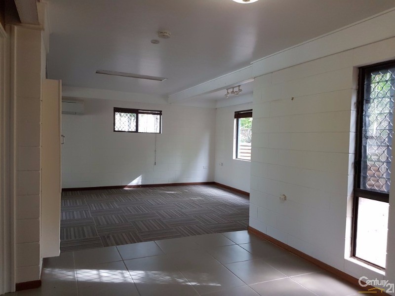 32  Mt Elliot Drive, Alligator Creek QLD 4816