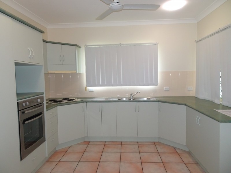 9 Eureka Crescent, Kirwan QLD 4817