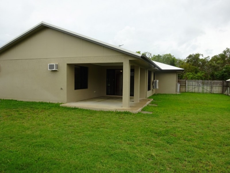 21 Currawinya Court, Bushland Beach QLD 4818