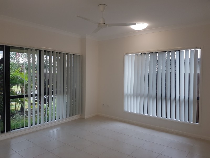 25 Daydream CCT, Burdell QLD 4818