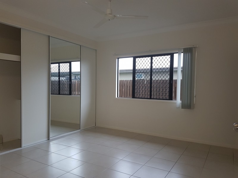 25 Daydream CCT, Burdell QLD 4818