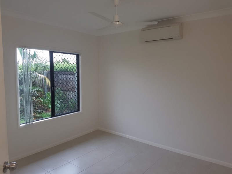 25 Daydream CCT, Burdell QLD 4818