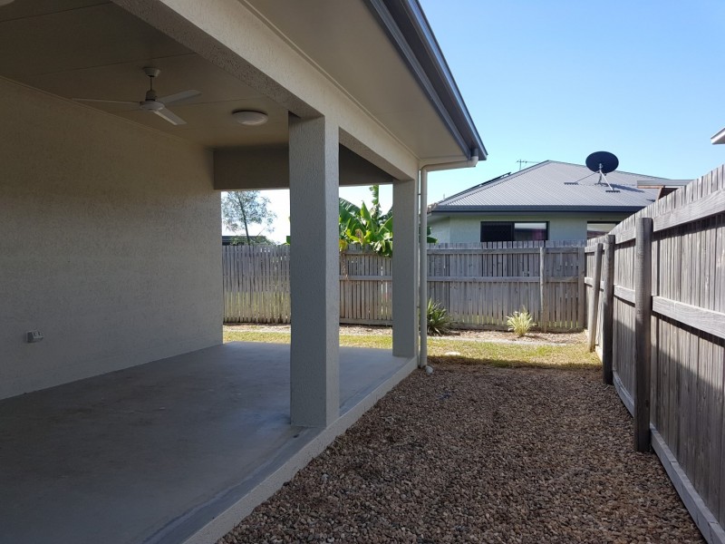 25 Stephanie Street, Rasmussen QLD 4815