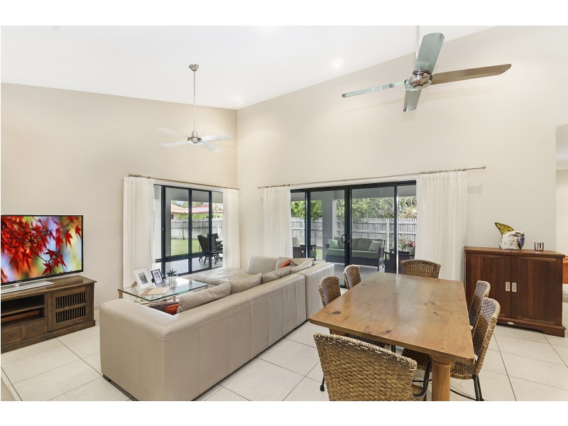 24 Pacific Avenue, Bushland Beach QLD 4818