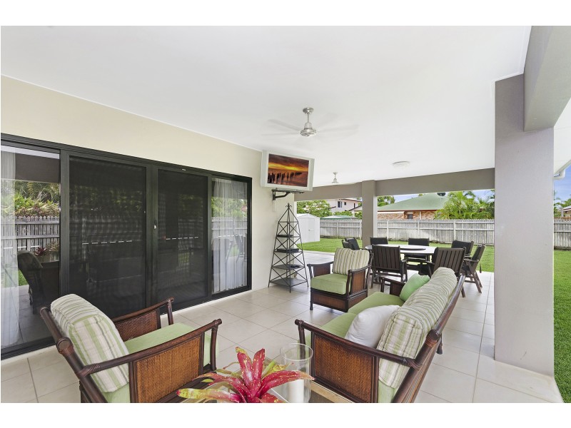 24 Pacific Avenue, Bushland Beach QLD 4818