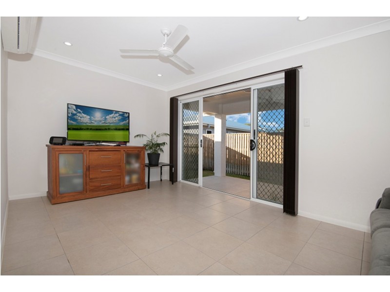 90 Riveredge Boulevard, Idalia QLD 4811