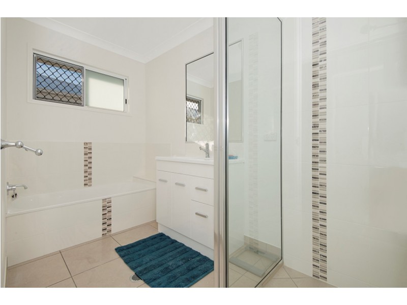 90 Riveredge Boulevard, Idalia QLD 4811