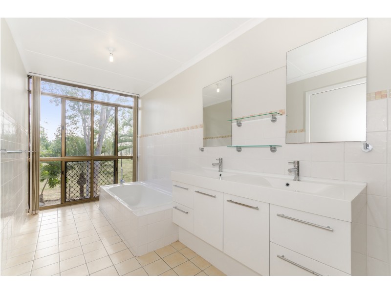 77 Texas Road, Jensen QLD 4818