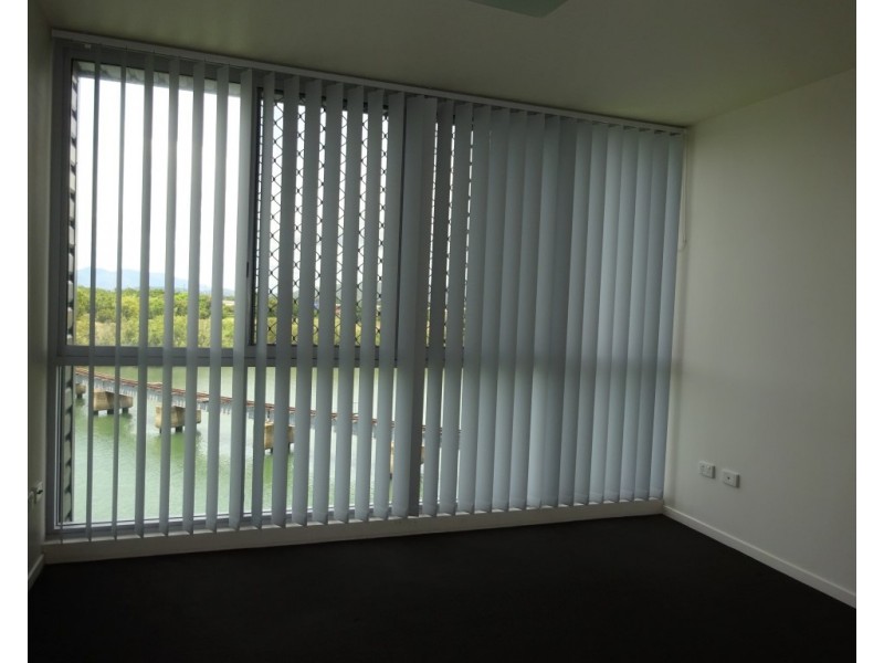 18/18-32 Stanley Street (Mint Apartments), Townsville City QLD 4810