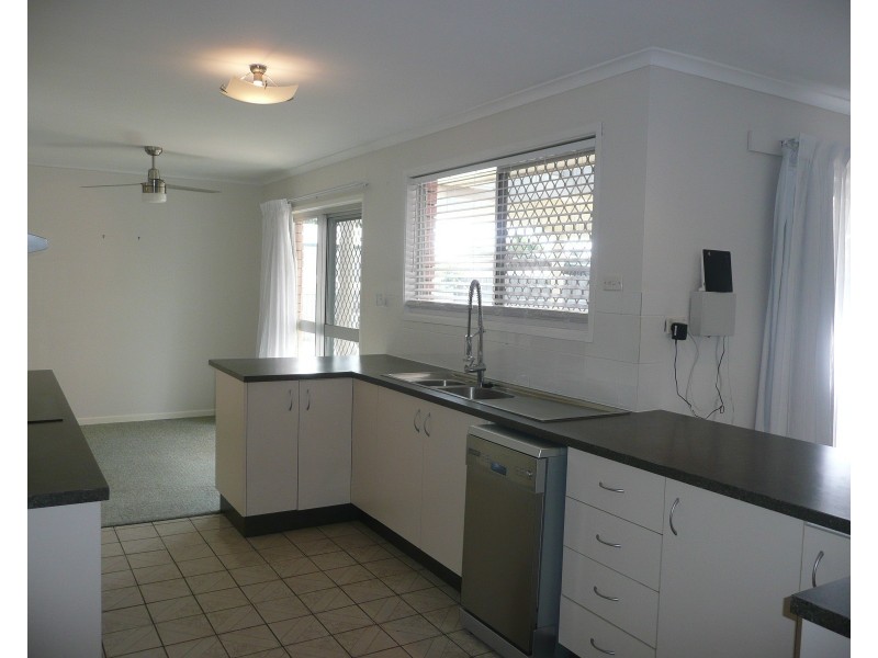 22 Garden Grove Crescent, Kirwan QLD 4817