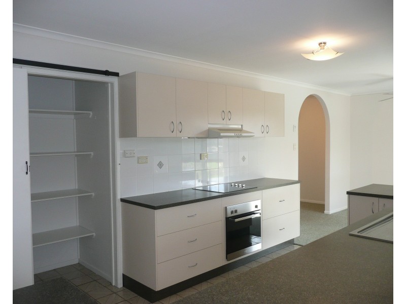 22 Garden Grove Crescent, Kirwan QLD 4817