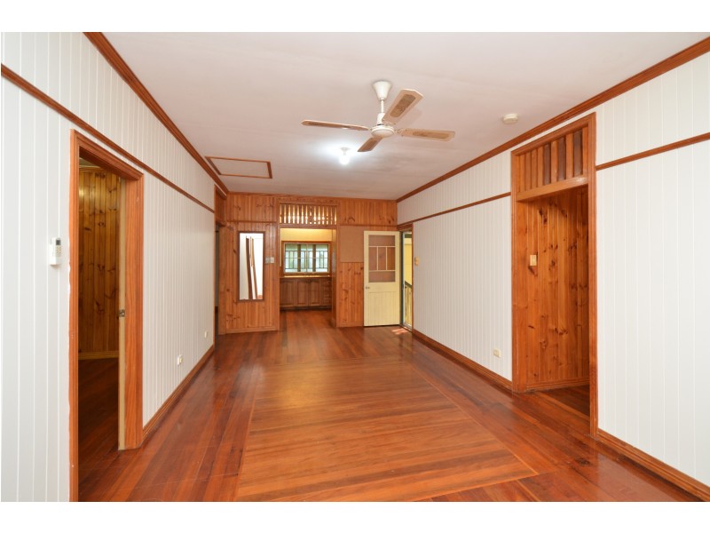 114 Coutts Drive, Bushland Beach QLD 4818