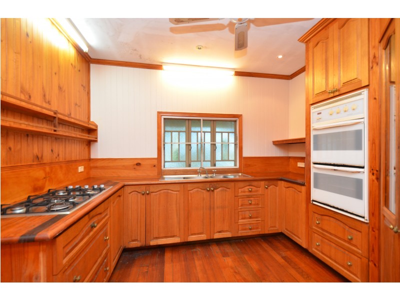 114 Coutts Drive, Bushland Beach QLD 4818