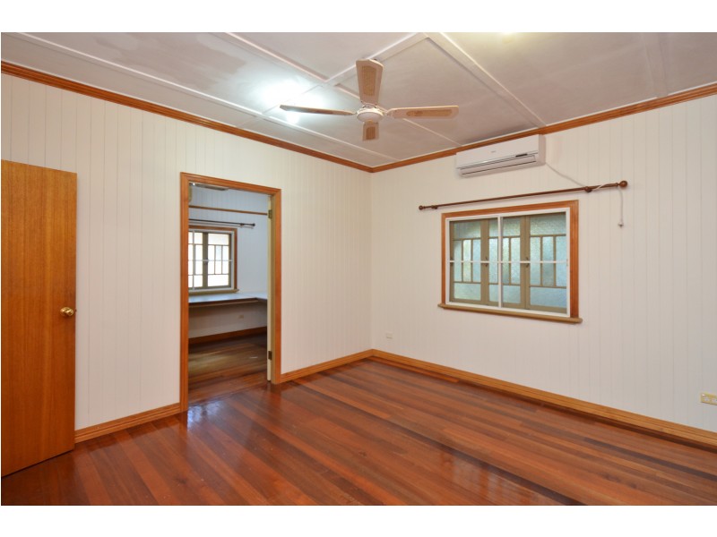 114 Coutts Drive, Bushland Beach QLD 4818