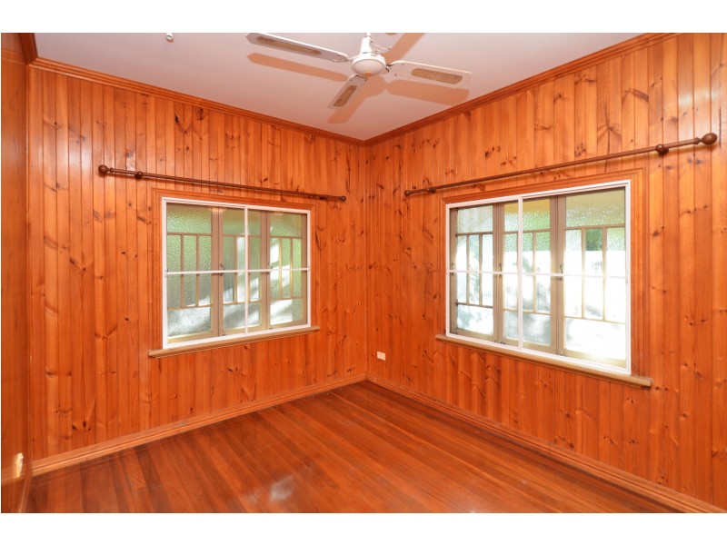 114 Coutts Drive, Bushland Beach QLD 4818