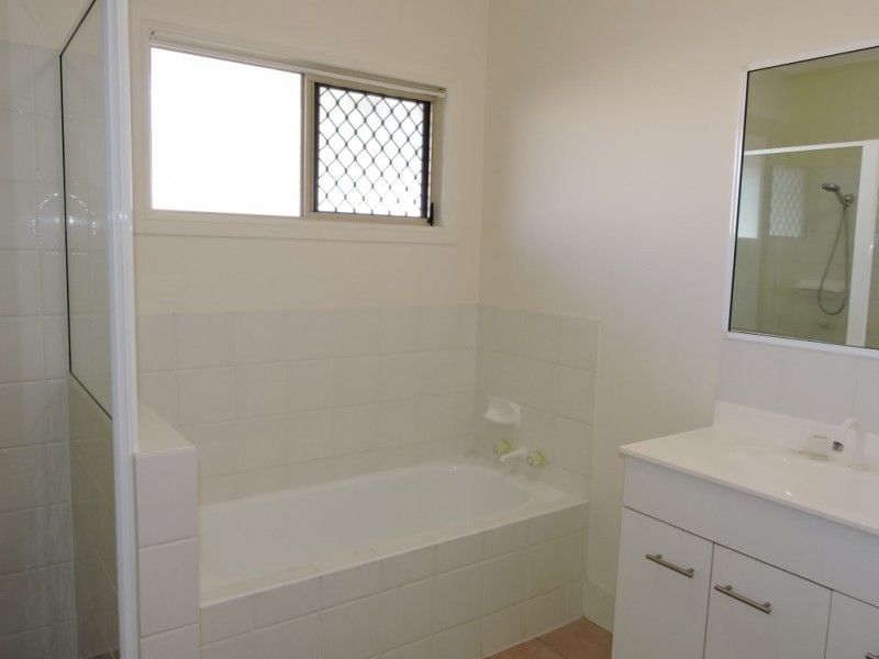 12 Serrata Court, Kirwan QLD 4817