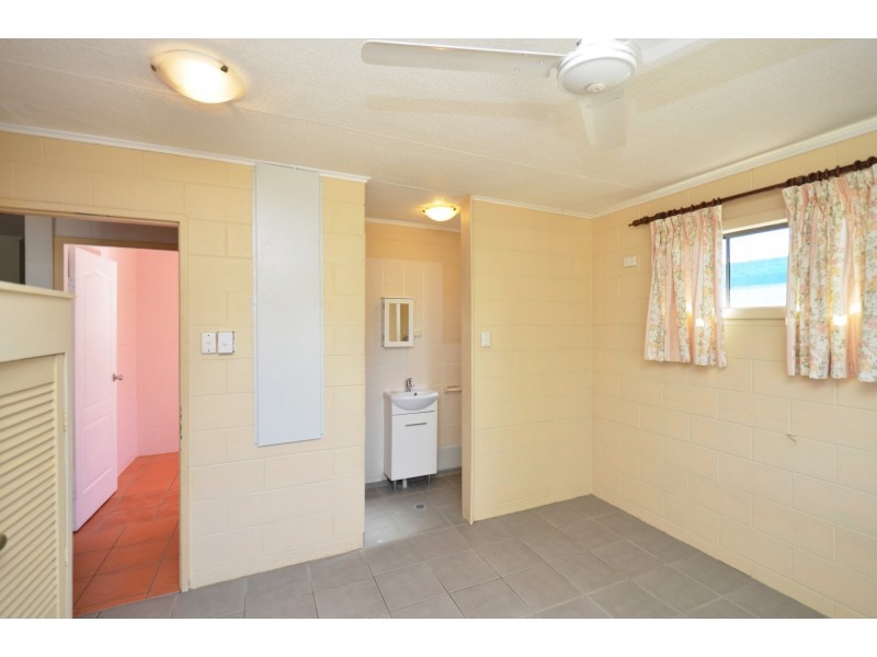 19 Alpha Street, Kirwan QLD 4817