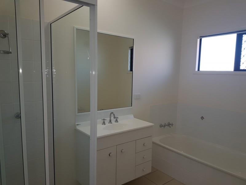 32 Scarisbrick Drive, Kirwan QLD 4817