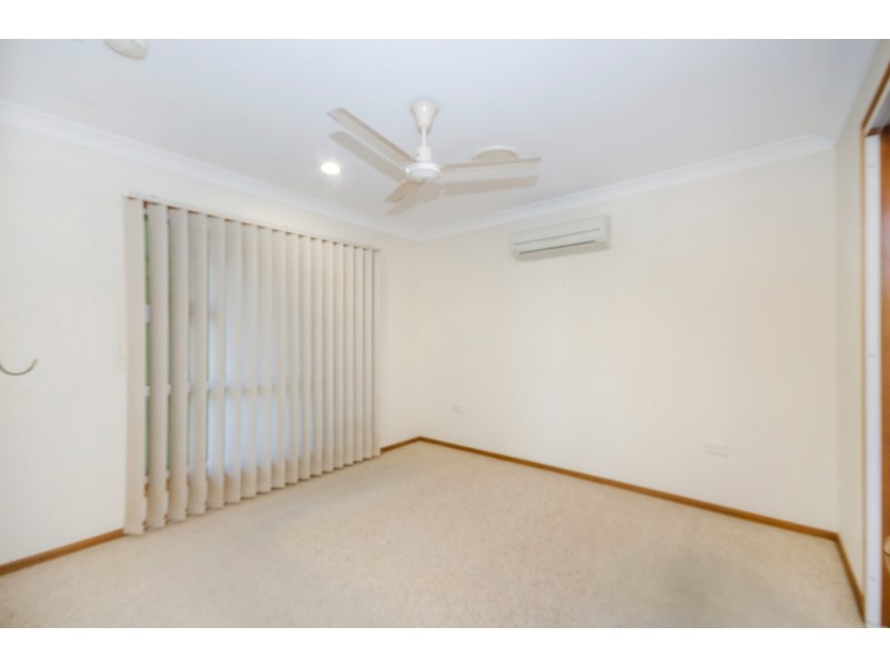 1 Seldon  Place, Kirwan QLD 4817